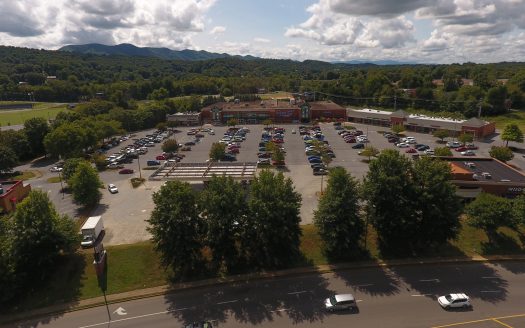 Kroger-Anchored Shopping Center